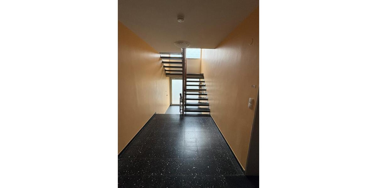 Dachgeschoßwohnung Rockenhausen - 3 Zimmer, 69 m&sup2;, 130.000&euro; | Angebot:25265528