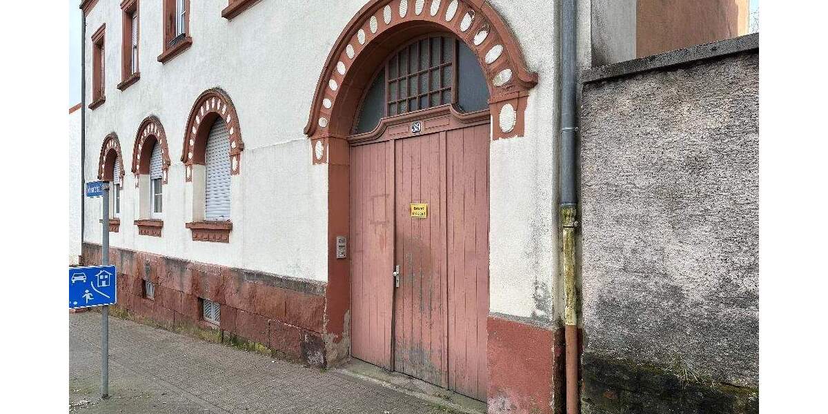 Etagenwohnung Pirmasens Erlenbrunn - 4 Zimmer, 110 m&sup2;, 230.000&euro; | Angebot:25706018