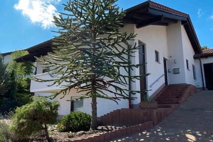 Wohnung Rockenhausen - 4 Zimmer, 145 m&sup2;, 1.590&euro; | Angebot:25570767