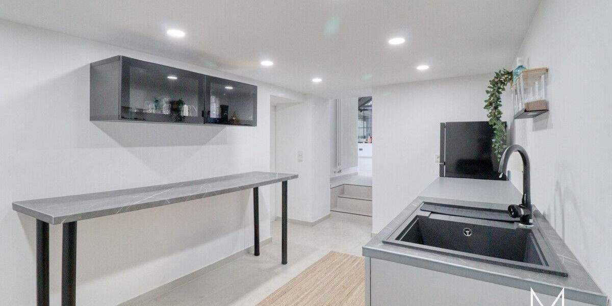 Einfamilienhaus Kaiserslautern Innenstadt - 7 Zimmer, 294 m&sup2;, 999.000&euro; | Angebot:24710373