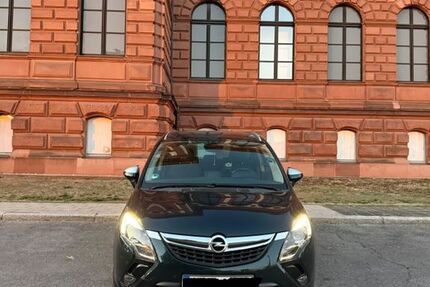 Opel Zafira Tourer 132.925 km 8.000 &euro; Kaiserslautern 67655