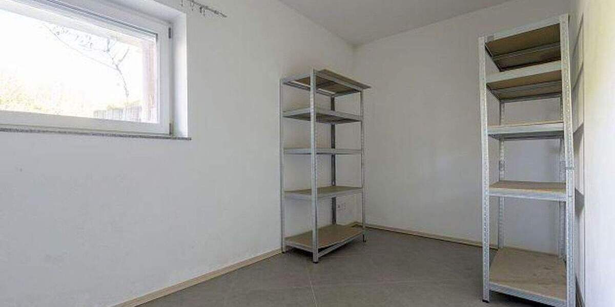 Einfamilienhaus Reichenbach-Steegen Reichenbach - 1 Zimmer, 255 m&sup2;, 2.100&euro; | Angebot:25760514