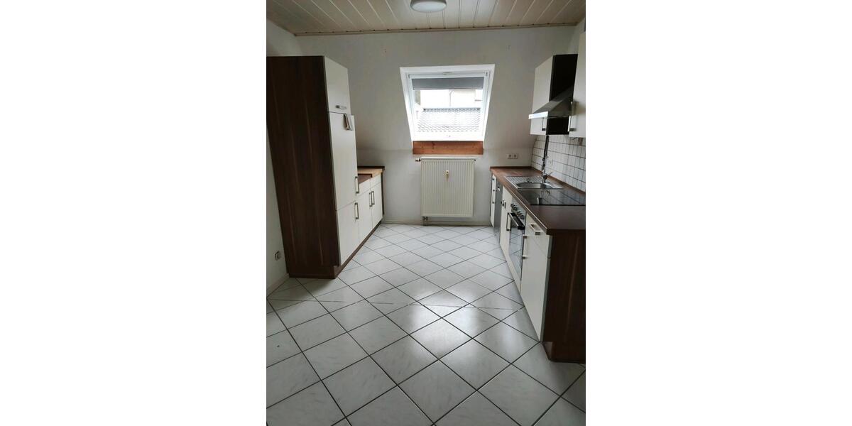 Dachgeschoßwohnung Krickenbach - 4 Zimmer, 108 m&sup2;, 1.400&euro; | Angebot:24826725