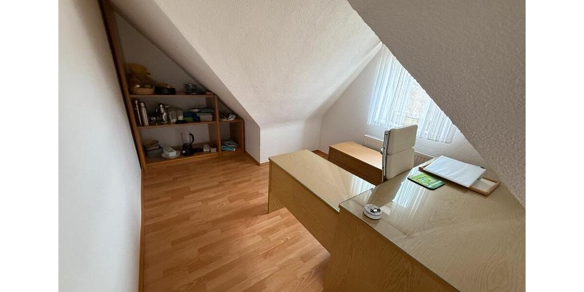 Dachgeschoßwohnung Kaiserslautern Engelshof - 3.5 Zimmer, 65 m&sup2;, 1.000&euro; | Angebot:24738119