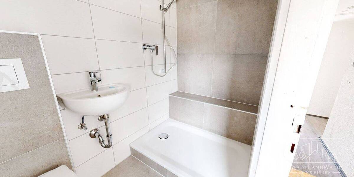 Etagenwohnung Pirmasens Innenstadt - 3 Zimmer, 65 m&sup2;, 390&euro; | Angebot:26703703
