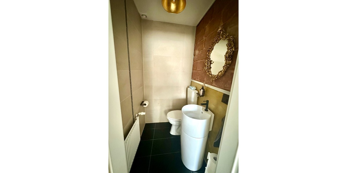 Stilvoll renovierte Doppelhaushälfte aus Sandstein in naturnaher Lage von Kaiserslautern-Morlautern 6 zimmer