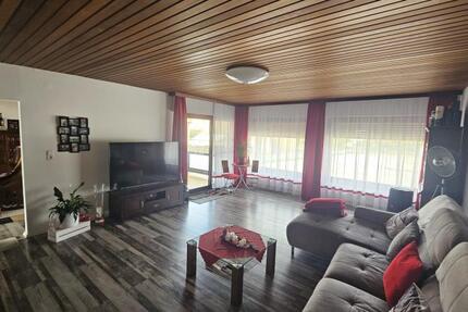 ObjNr:19771 - Freistehendes 2-Fam. Haus mit großem Grundstück - Ortsrandlage von Marnheim 10 zimmer