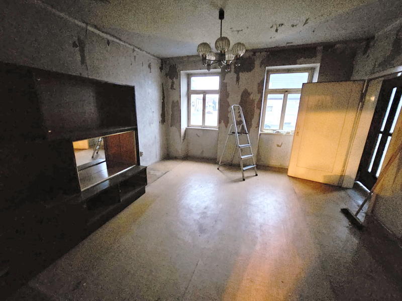 ObjNr:19638 - Freistehendes Einfamilienhaus im Dornröschenschlaf 4 zimmer