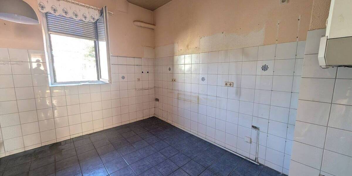 Mehrfamilienhaus, Wohnhaus Kaiserslautern Innenstadt - 9 Zimmer, 202 m&sup2;, 285.000&euro; | Angebot:26309369