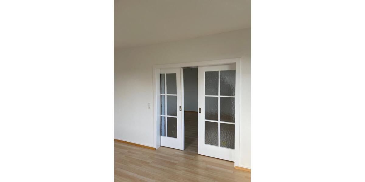 Dachgeschoßwohnung Bad Dürkheim - 2.5 Zimmer, 79 m&sup2;, 890&euro; | Angebot:26363186