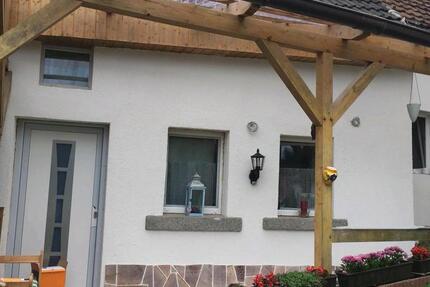 kleines renovierungsdürftige Häuschen 4 zimmer