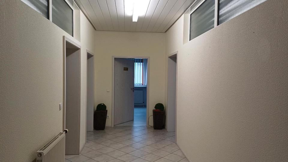 Gewerbeobjekt Steinwenden - 1.600&euro; | Angebot:24733743