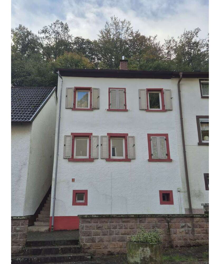 Haus zum Kaufen in Wolfstein 69.000 € 60 m²