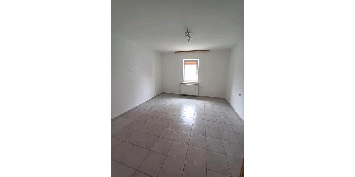 Einfamilienhaus Steinwenden - 7 Zimmer, 160 m&sup2;, 210.000&euro; | Angebot:26640063