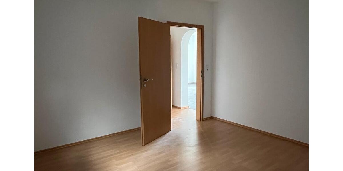 Erdgeschoßwohnung Leimen - 2.5 Zimmer, 96 m&sup2;, 650&euro; | Angebot:25403502