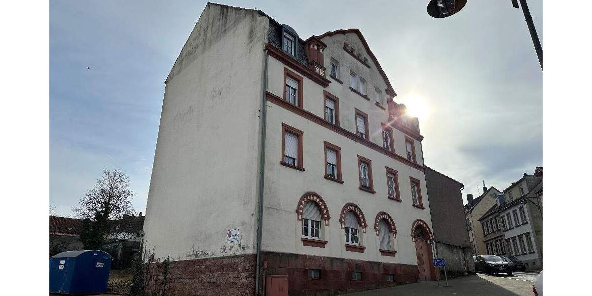 Etagenwohnung Pirmasens Erlenbrunn - 4 Zimmer, 110 m&sup2;, 230.000&euro; | Angebot:25706018