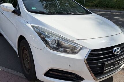 Hyundai i40 176.000 km 7.990 &euro; Kaiserslautern 67659