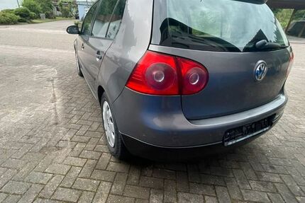 VW Golf 268.000 km 2.500 &euro; Pirmasens 66953