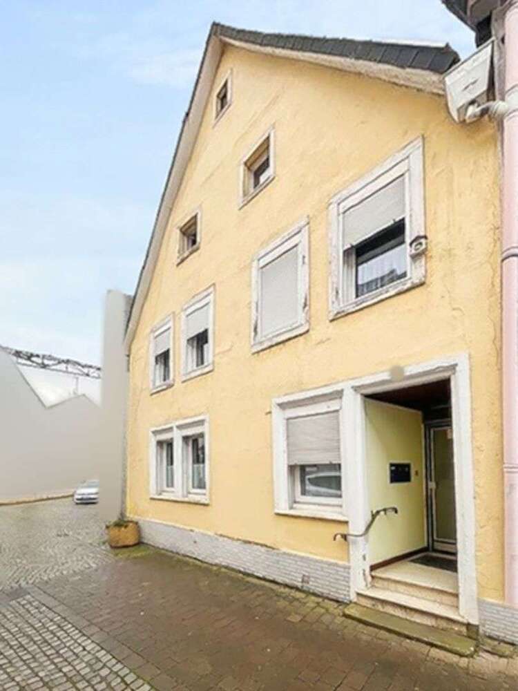 Haus zum Kaufen in Obermoschel 129.000 € 217 m²