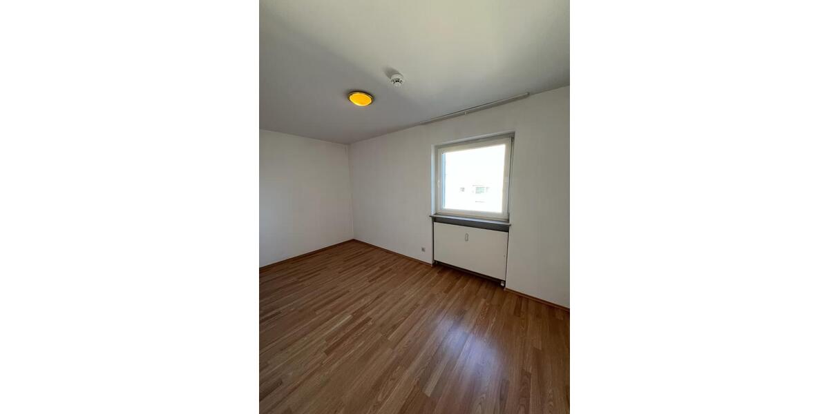 Etagenwohnung Landstuhl - 5 Zimmer, 124 m&sup2;, 1.000&euro; | Angebot:26535193