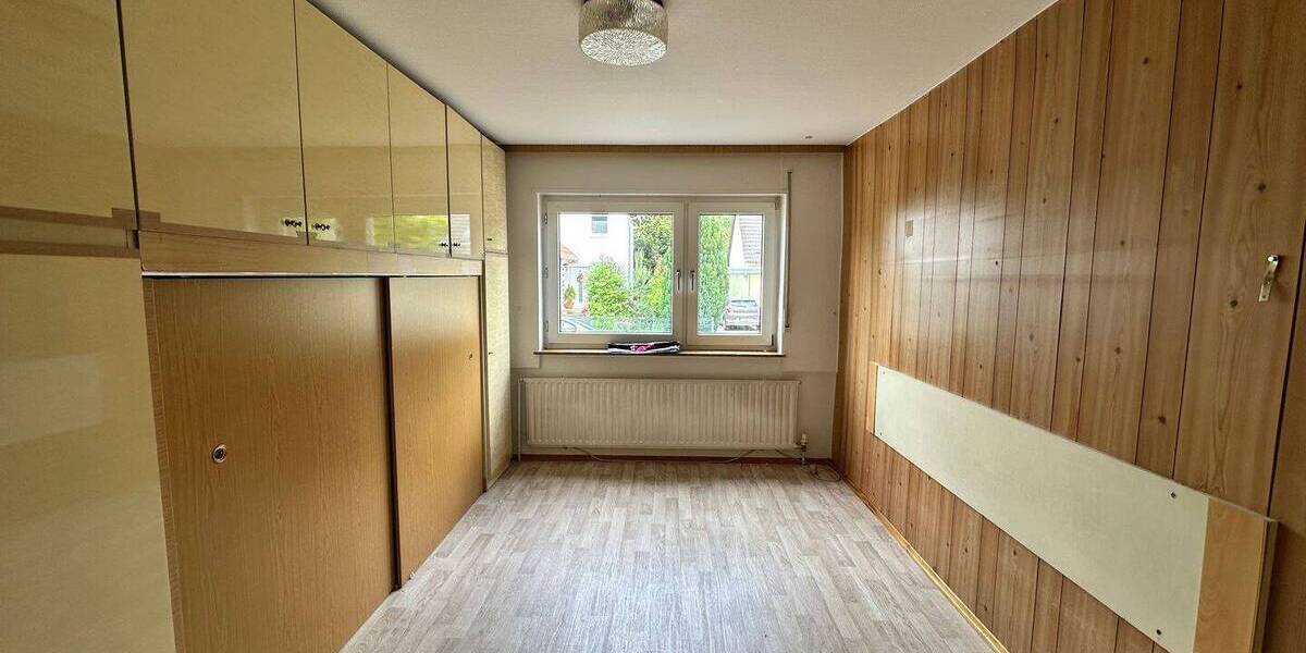 Etagenwohnung Kaiserslautern Innenstadt - 2 Zimmer, 114 m&sup2;, 215.000&euro; | Angebot:26806766