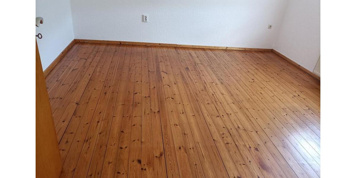 Etagenwohnung Queidersbach - 4 Zimmer, 125 m&sup2;, 1.300&euro; | Angebot:26597798