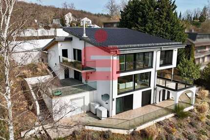 Haus Eisenberg - 7 Zimmer, 400 m&sup2;, 2.600.000&euro; | Angebot:25200441