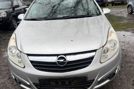 Opel Corsa 21.405 km 4.990 &euro; Kaiserslautern 67663