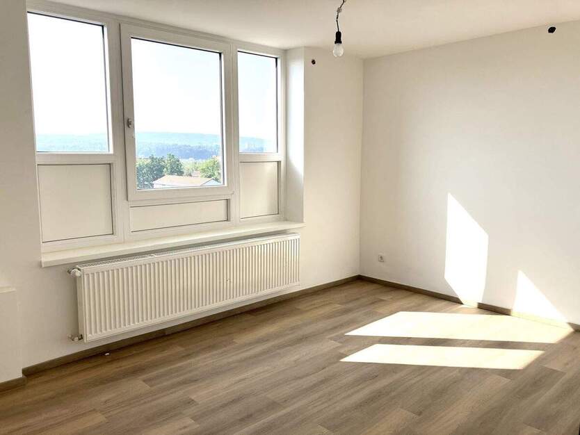 KL-Ost - Komplett renovierte 2-Zimmerwohnung mit PKW-Stellplatz 2 zimmer