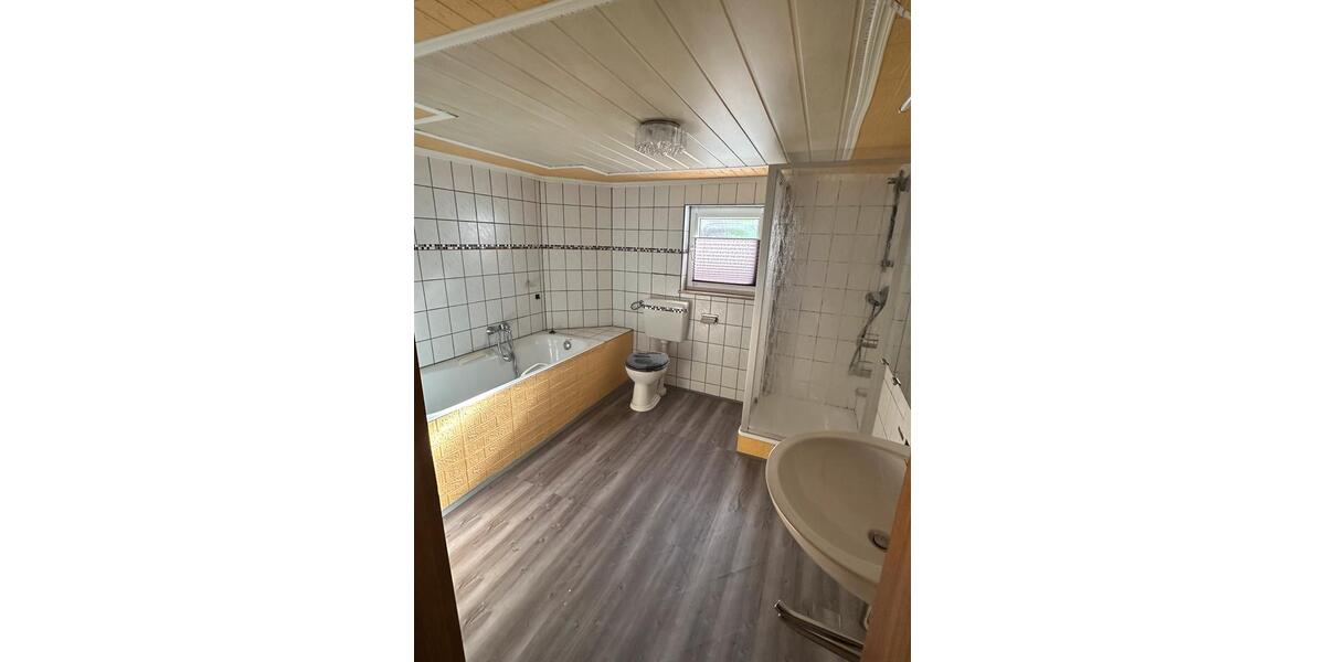 Einfamilienhaus Steinbach am Donnersberg - 6 Zimmer, 121 m&sup2;, 109.000&euro; | Angebot:26581829