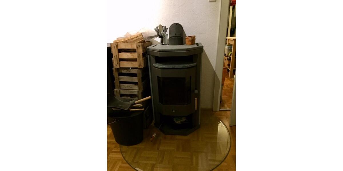 Gepflegte Erdgeschoßwohnung mit EBK mit Balkon zu vermieten 2 zimmer