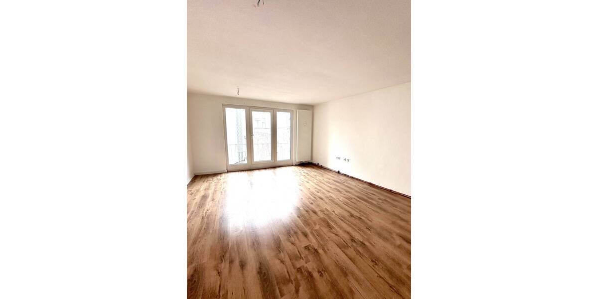 Gewerbeobjekt Kaiserslautern Innenstadt - 4 Zimmer, 1.220&euro; | Angebot:23960102
