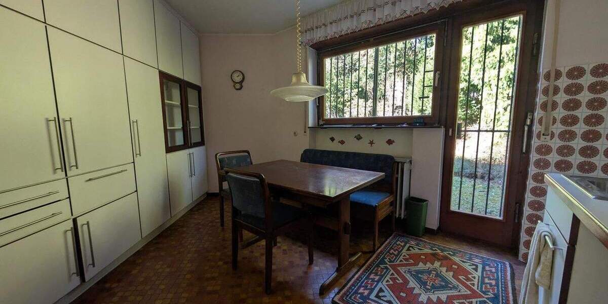 Einfamilienhaus Kaiserslautern Innenstadt - 7 Zimmer, 186 m&sup2;, 243.000&euro; | Angebot:25899420