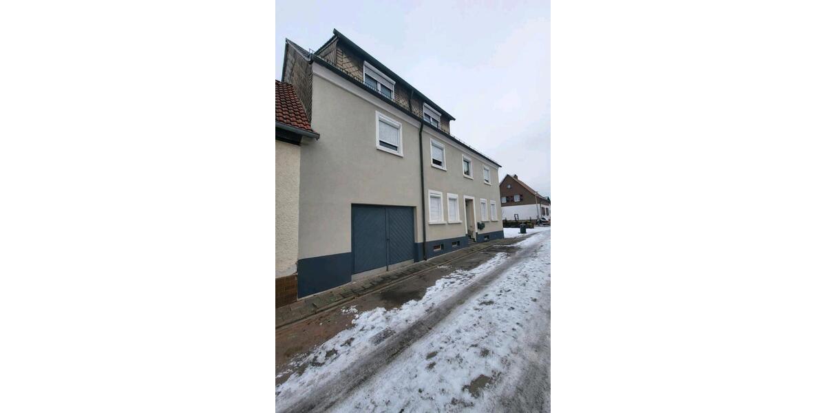 Zwei zentral liegende helle Eigentumswohnungen 6 zimmer