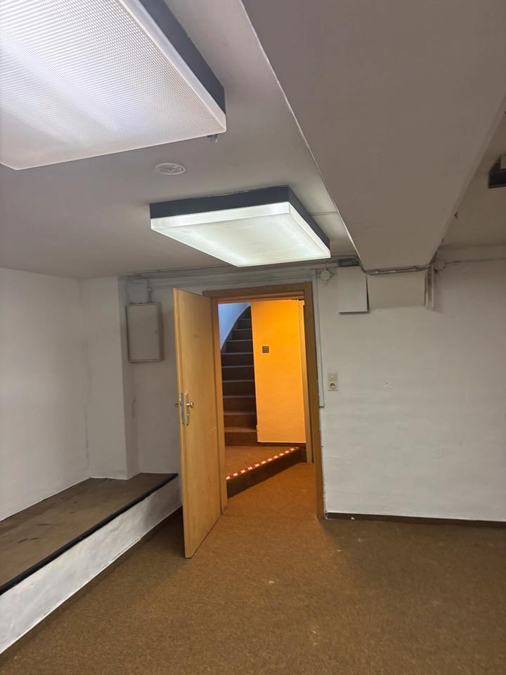 Lagerraum, Hobbyraum, Büro zu vermieten