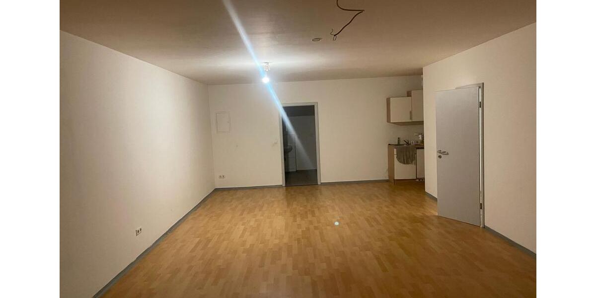 Erdgeschoßwohnung Kaiserslautern - 1 Zimmer, 50 m&sup2;, 550&euro; | Angebot:25964265