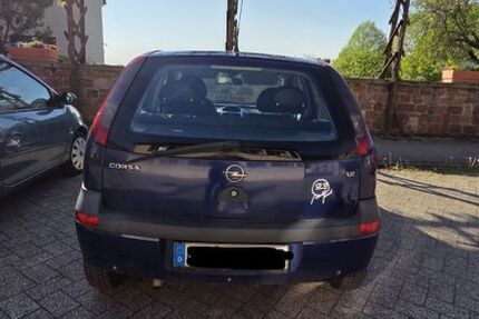 Opel Corsa 233.000 km 2.500 &euro; Elmstein 67471