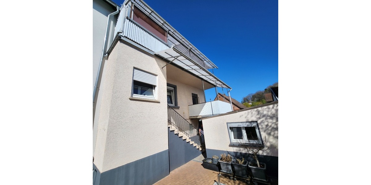 Gepflegtes Zuhause mit familienfreundlichem Ambiente und viel Platz in Erfenbach - Doppelhaushälfte Kaiserslautern/Erfenbach Erfenbach | Angebot:26270942