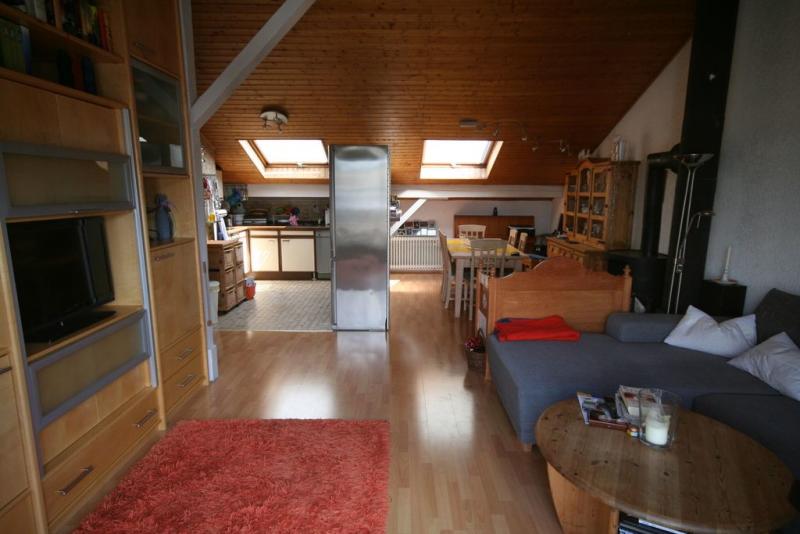 ObjNr:19541 - Dachgeschosswohnung mit Stellplatz und tolelr Aussicht 3 zimmer