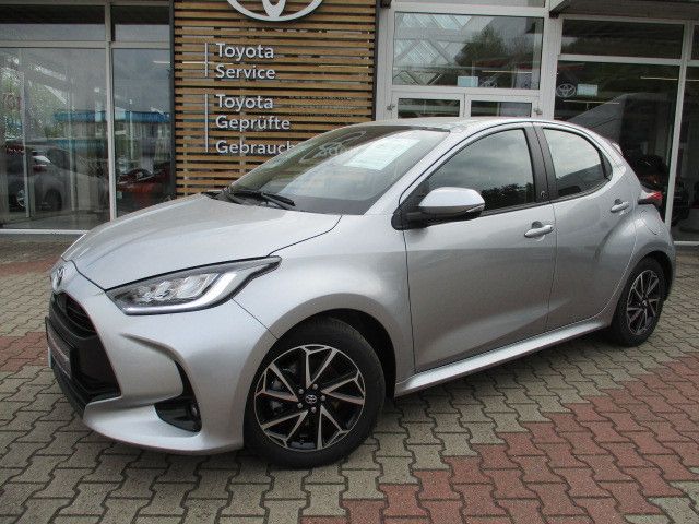 Toyota Yaris 13.100 km 20.970 € Kaiserslautern 67661