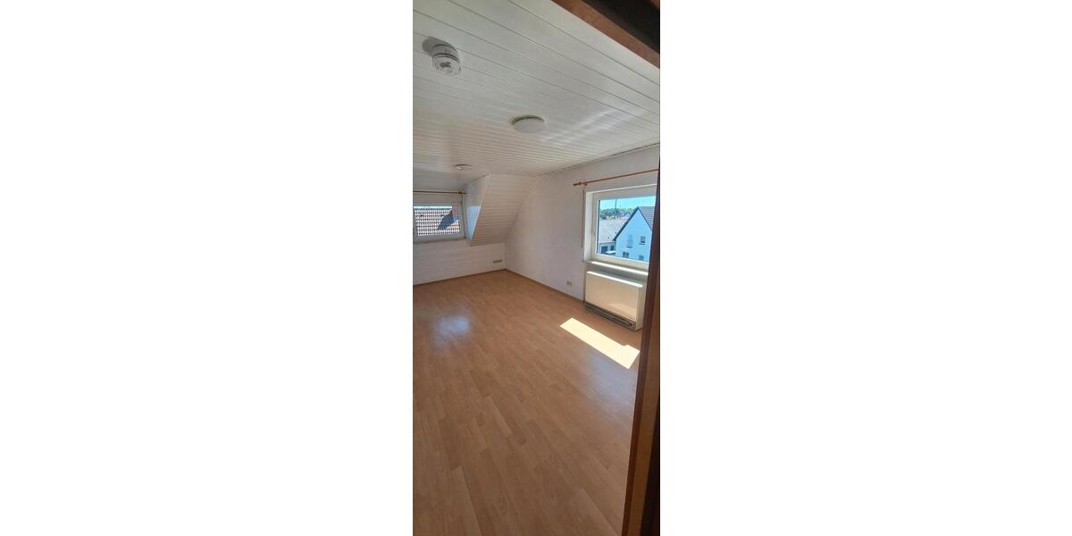 Dachgeschoßwohnung Schönenberg-Kübelberg Kübelberg - 2 Zimmer, 55 m&sup2;, 585&euro; | Angebot:26678191