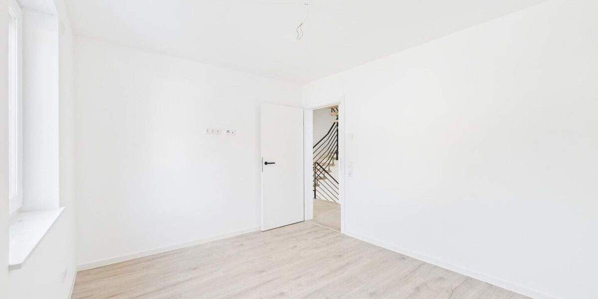 Doppelhaushälfte Kaiserslautern Erlenbach - 6 Zimmer, 232 m&sup2;, 575.000&euro; | Angebot:25659109