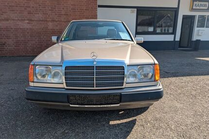 Mercedes 230
