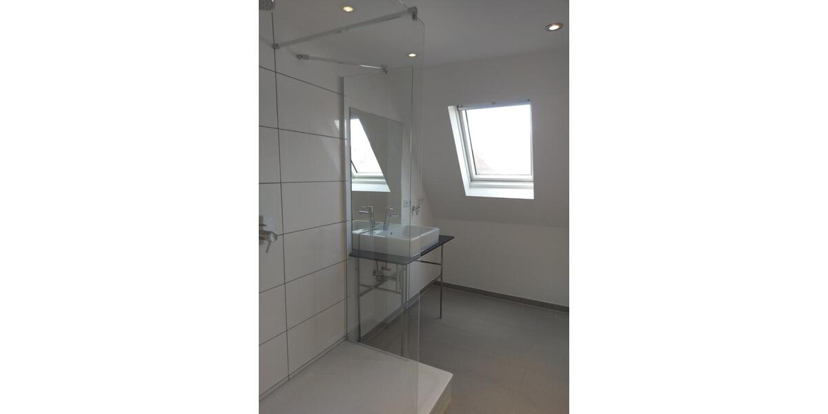 Dachgeschoßwohnung Kaiserslautern Betzenberg - 3 Zimmer, 88 m&sup2;, 750&euro; | Angebot:26588645