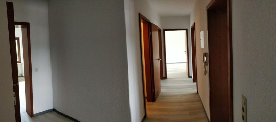 Etagenwohnung Kaiserslautern Bahnheim - 3 Zimmer, 74 m&sup2;, 219.000&euro; | Angebot:26831418