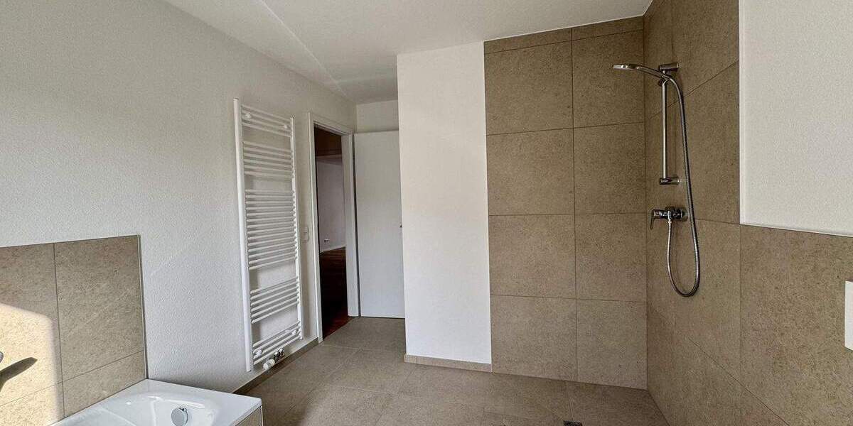 Etagenwohnung Kaiserslautern Innenstadt - 3 Zimmer, 99 m&sup2;, 1.300&euro; | Angebot:25691234