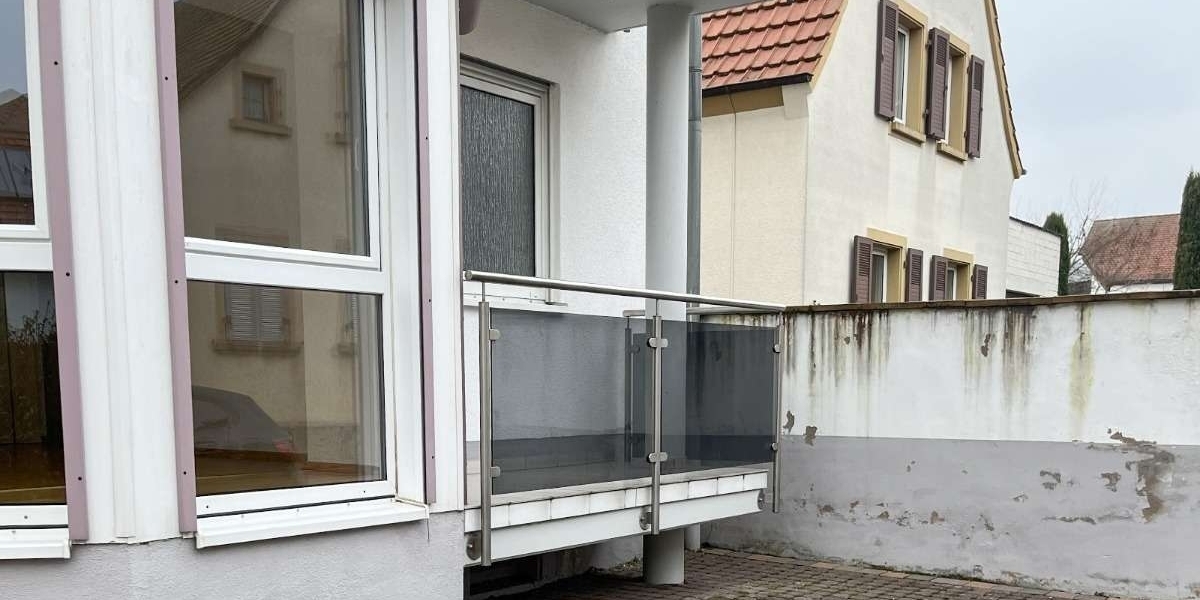 Lichtdurchflutete 2-Zimmer-Wohnung mit Balkon & Stellplatz in Kallstadt–Eigennutzung oder Vermietung - Erdgeschoßwohnung Kallstadt | Angebot:27130017