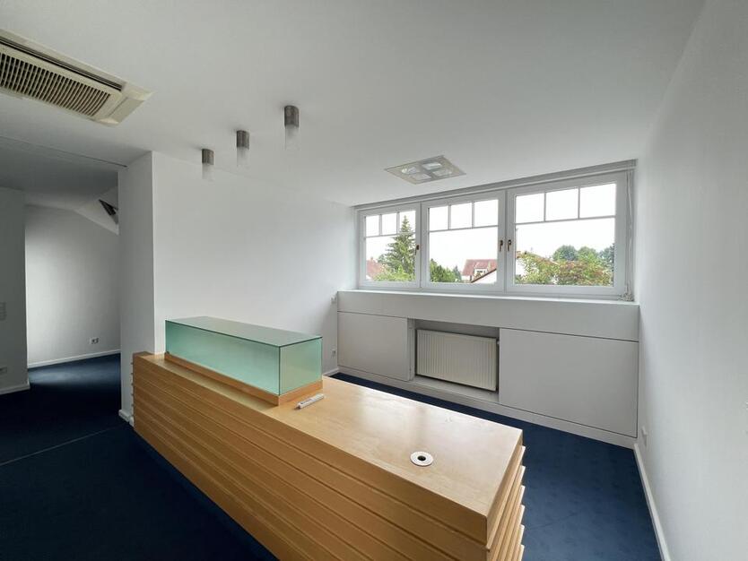 Ca. 96 m² Arbeitskomfort in Neustadt-Duttweiler