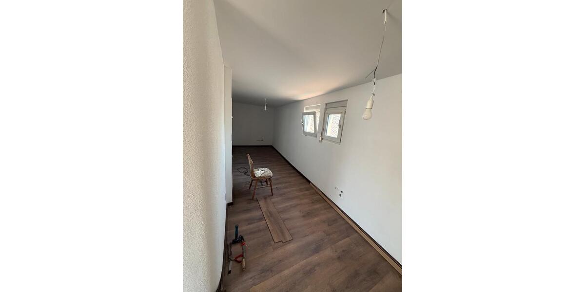 Mehrfamilienhaus, Wohnhaus Bad Dürkheim - 8 Zimmer, 170 m&sup2;, 300.000&euro; | Angebot:26962758