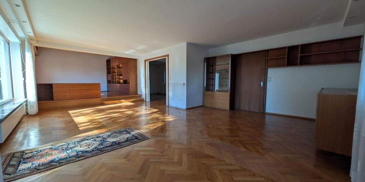 Einfamilienhaus Kaiserslautern Innenstadt - 7 Zimmer, 186 m&sup2;, 243.000&euro; | Angebot:25899420